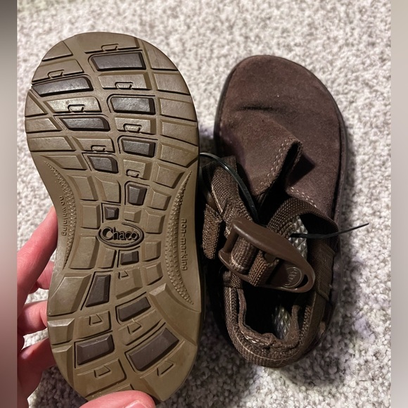 Chaco Kids Dark Brown Adventure Shoes - Picture 4 of 4